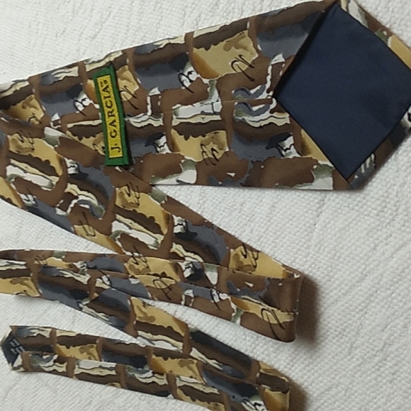 100% silk J. Garcia Men's tie in Browns and Gray - Picture 4 of 6